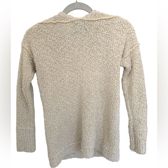 Abercrombie & Fitch Boucle V-Neck Sweater Cream Size XS - Picture 2 of 7